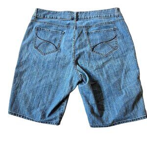 Lee Riders Mid Rise Denim Blue Short Womens Sz 18 M 5-Pocket Sparkle Details